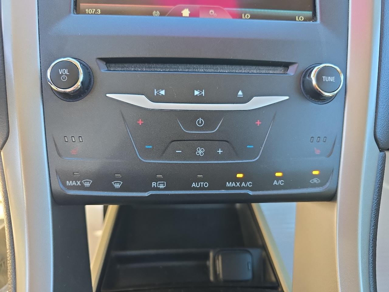 Ford Fusion SE 2015