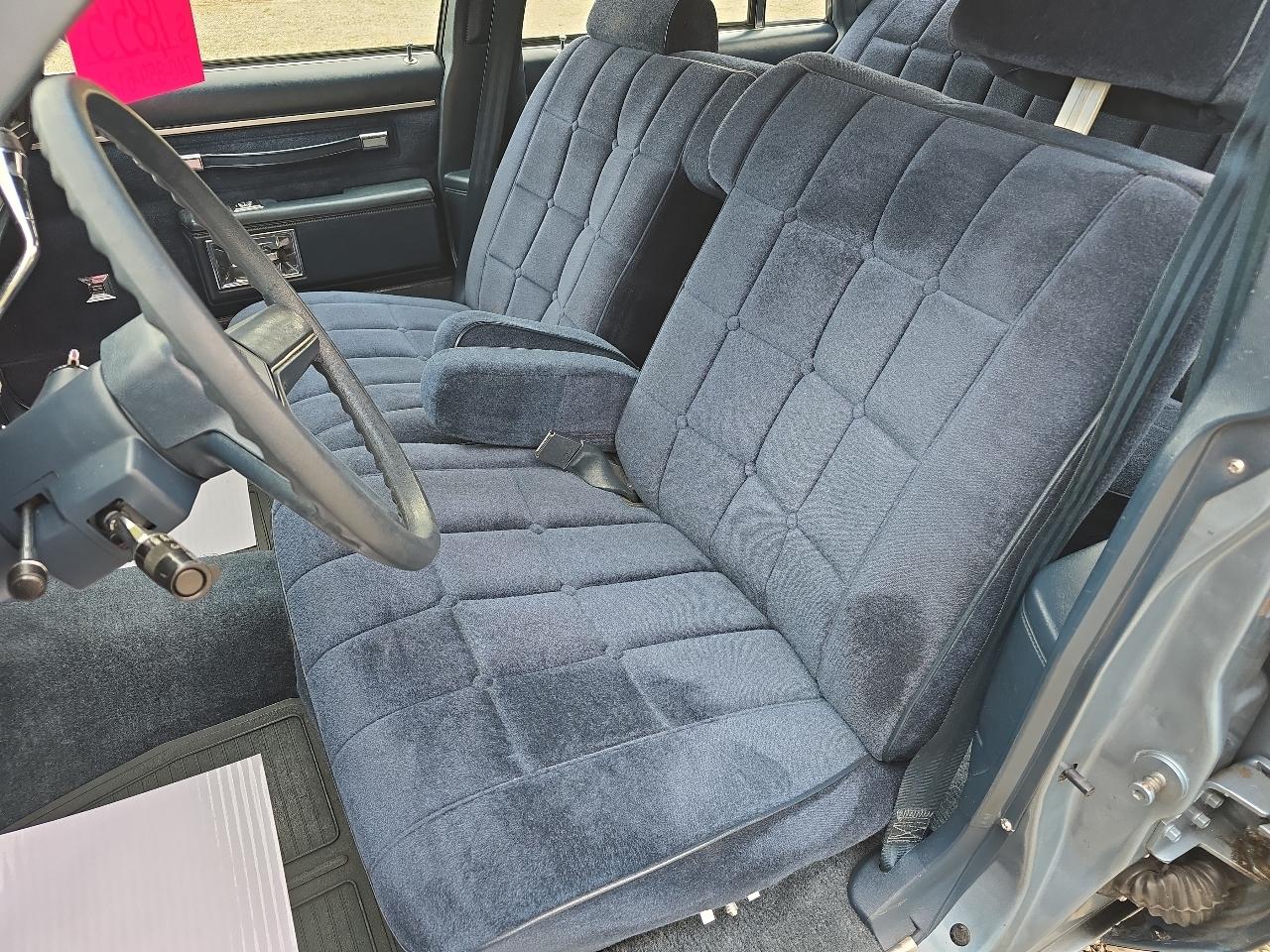 Chevrolet Caprice Classic Sedan 1985