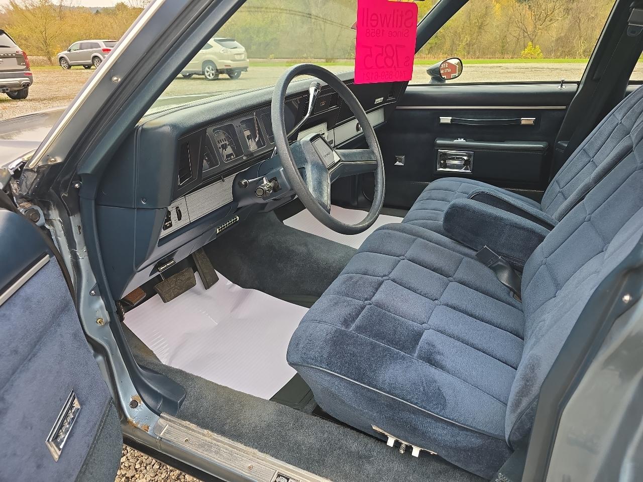 Chevrolet Caprice Classic Sedan 1985