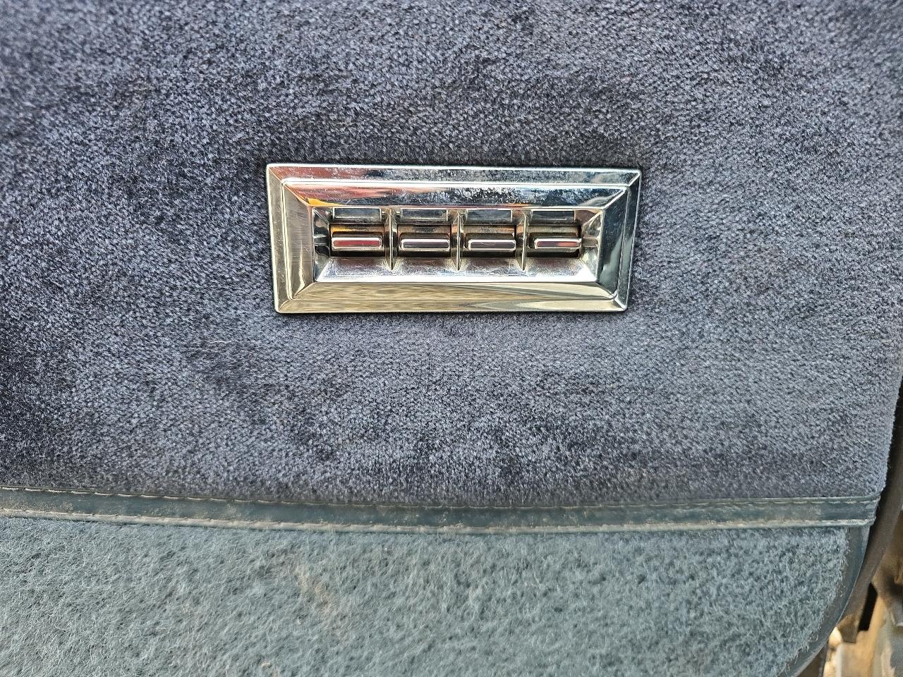 Chevrolet Caprice Classic Sedan 1985