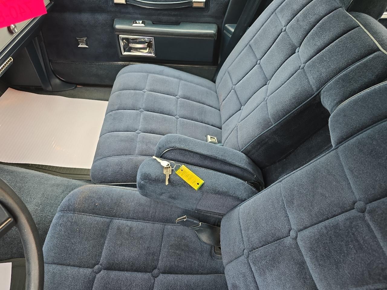Chevrolet Caprice Classic Sedan 1985