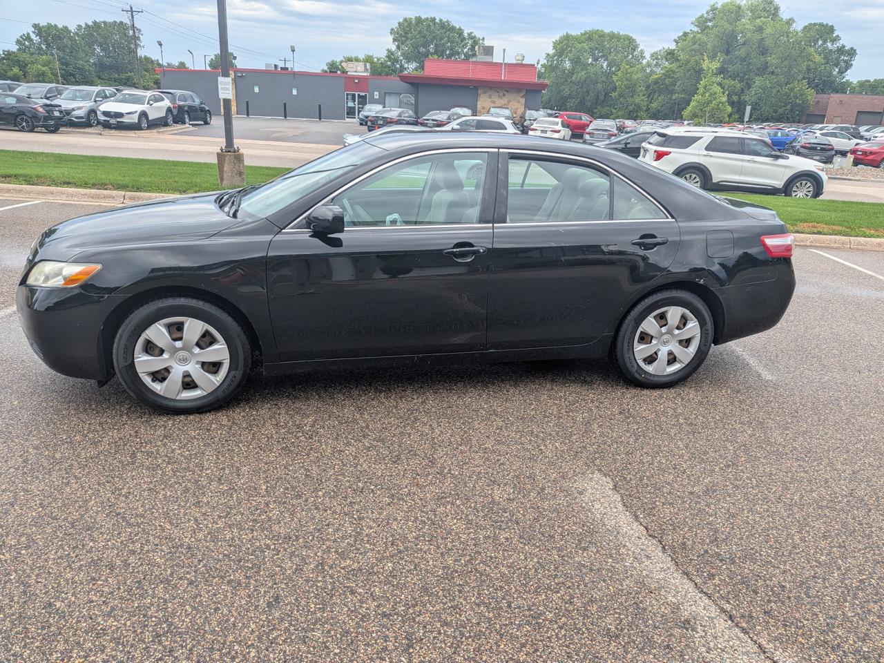 Toyota Camry 2014.5 4dr Sdn I4 Auto LE (Natl) 2009