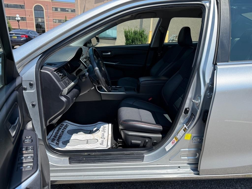 Toyota Camry SE 4D Sedan 2015
