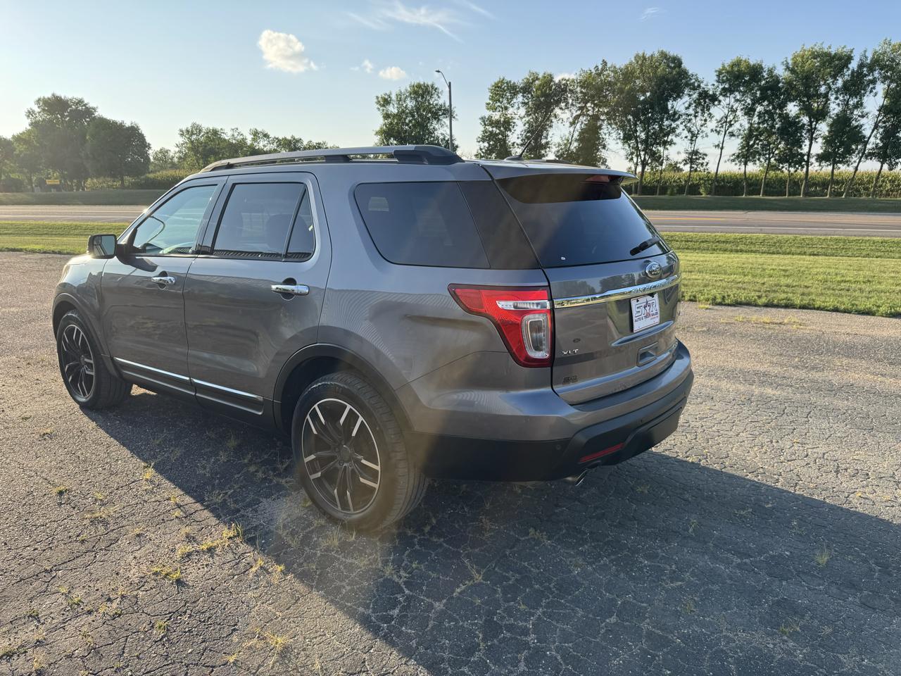 Ford Explorer XLT 4WD 2013