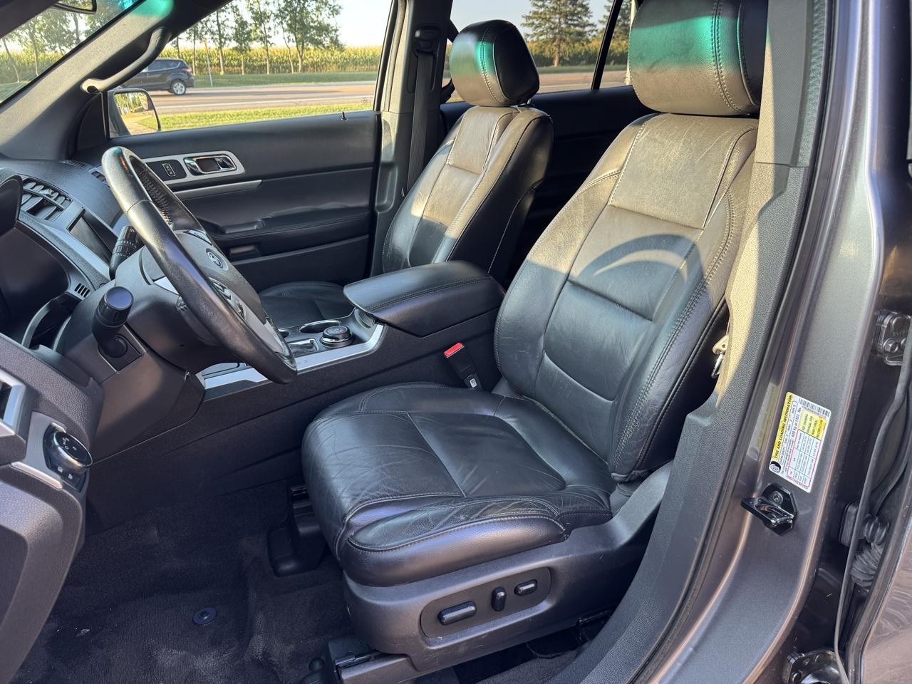 Ford Explorer XLT 4WD 2013