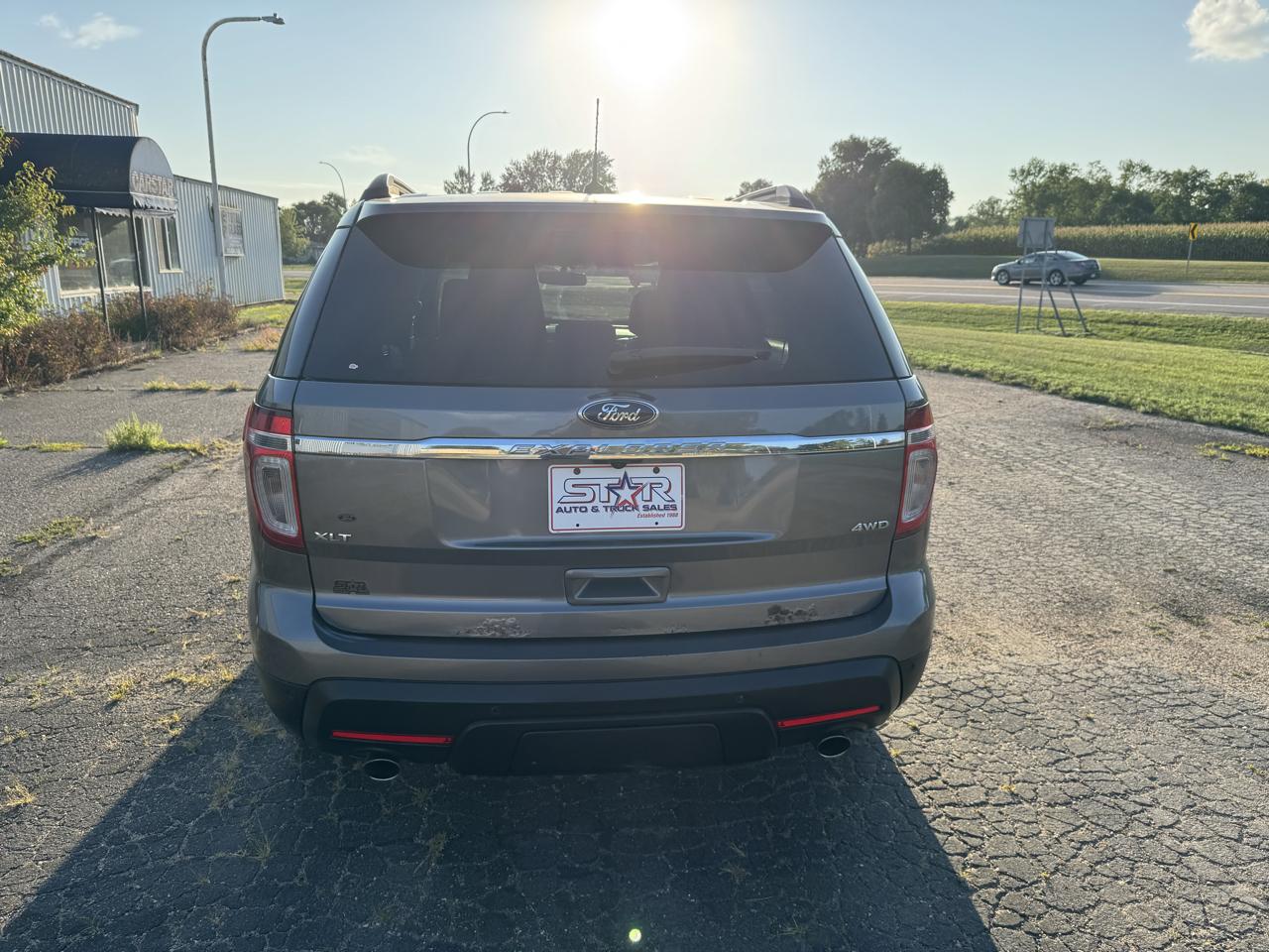 Ford Explorer XLT 4WD 2013