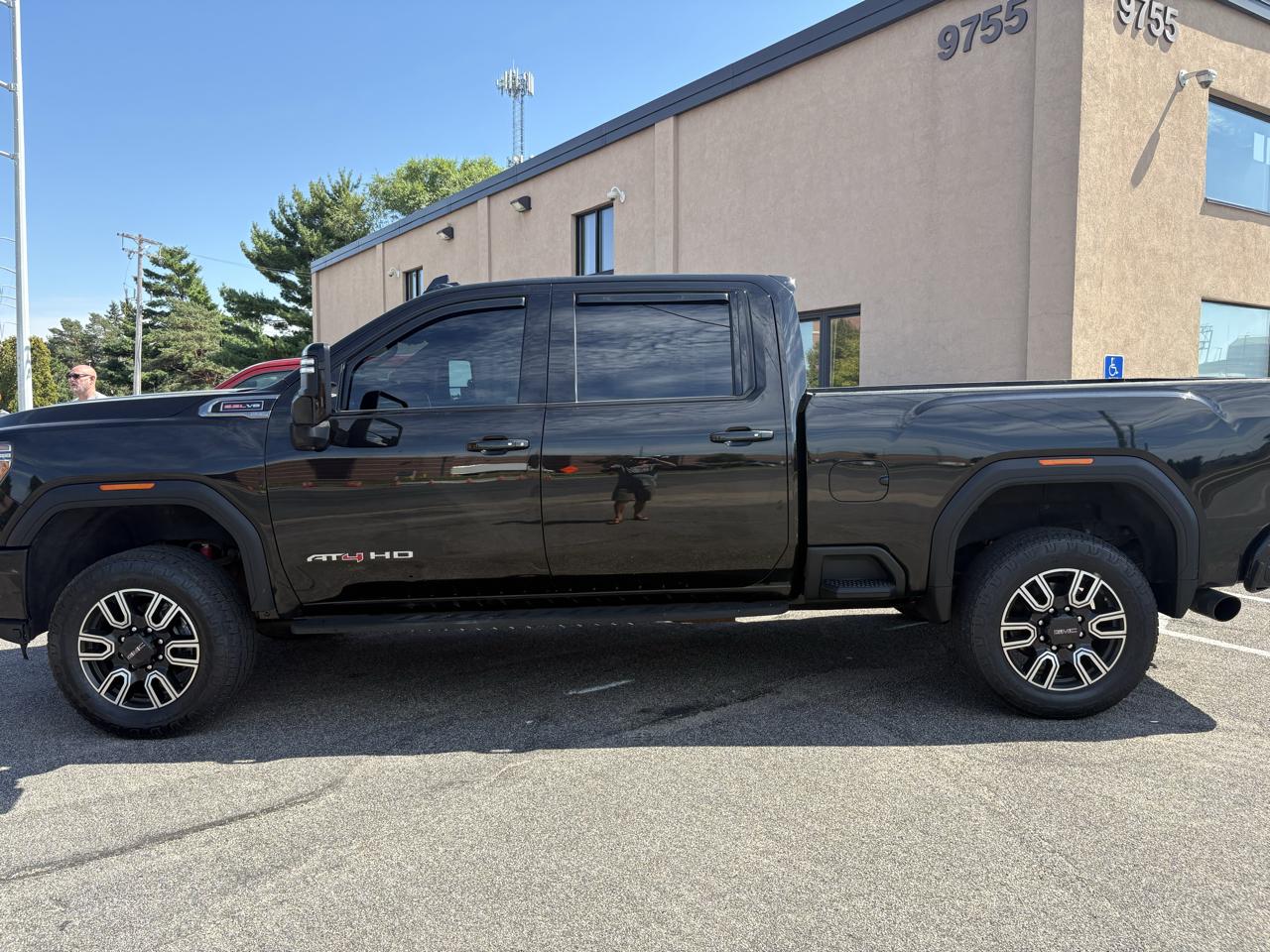 GMC Sierra 3500HD AT4 Crew Cab 4WD 2022