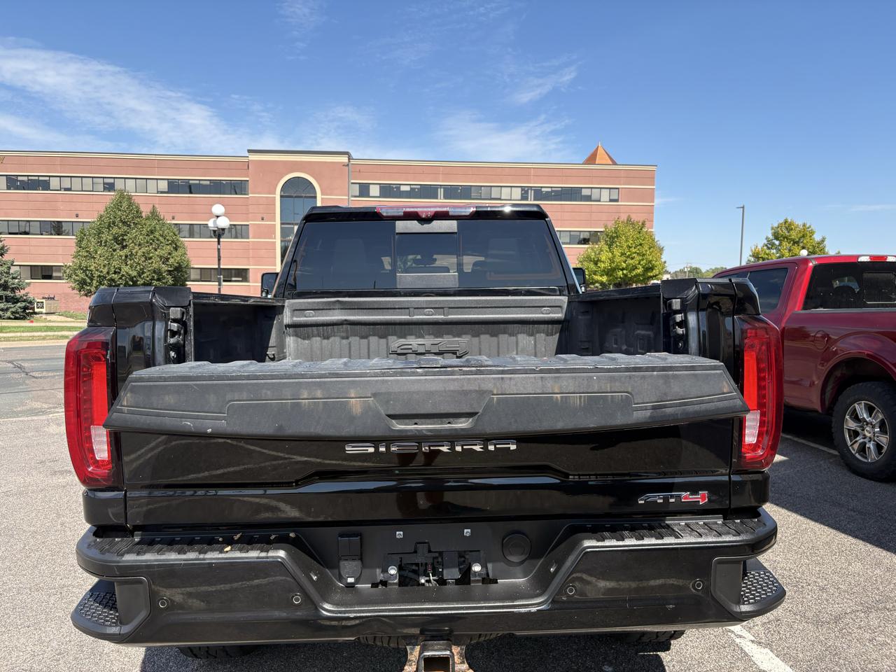 GMC Sierra 3500HD AT4 Crew Cab 4WD 2022