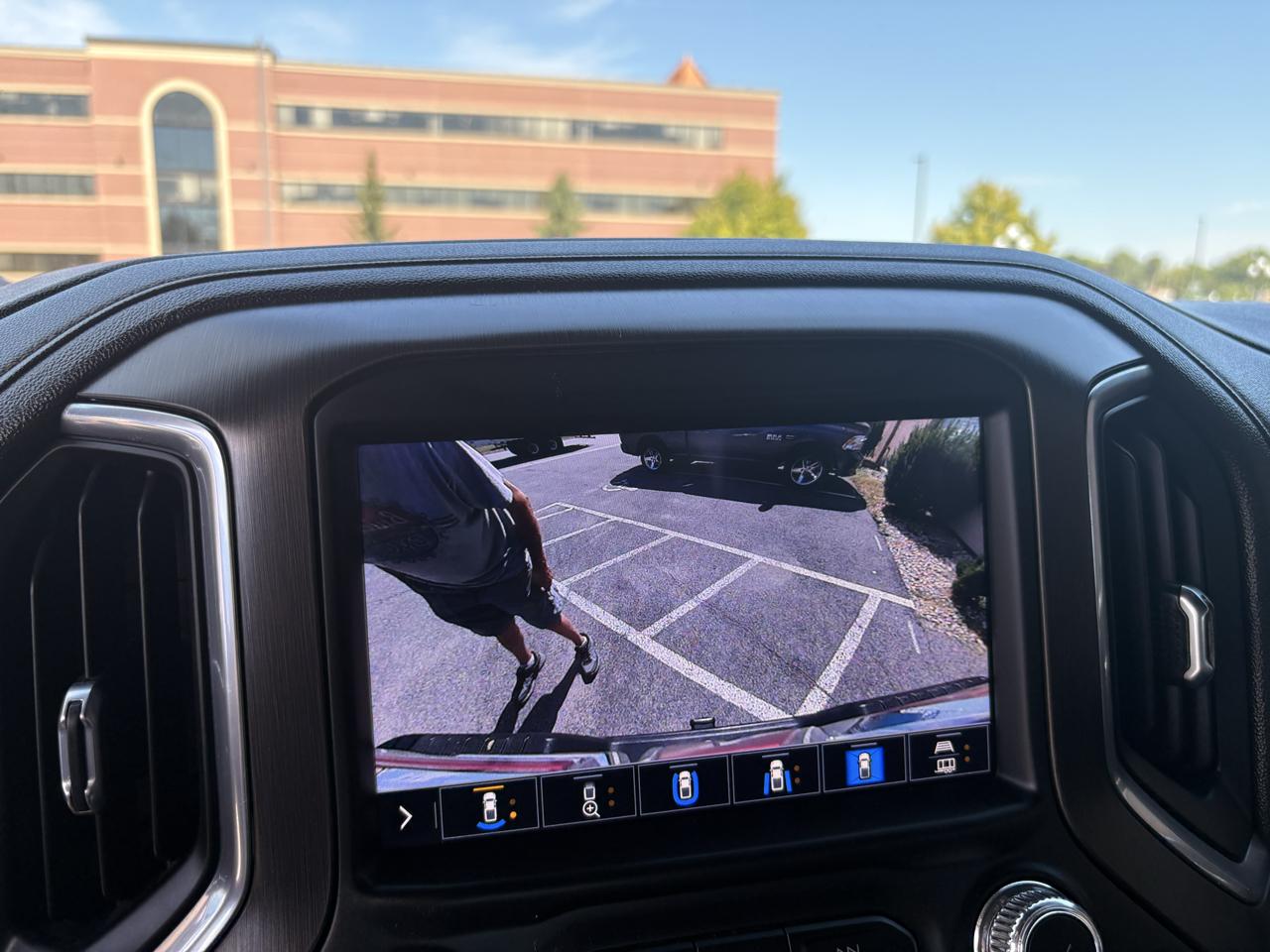 GMC Sierra 3500HD AT4 Crew Cab 4WD 2022