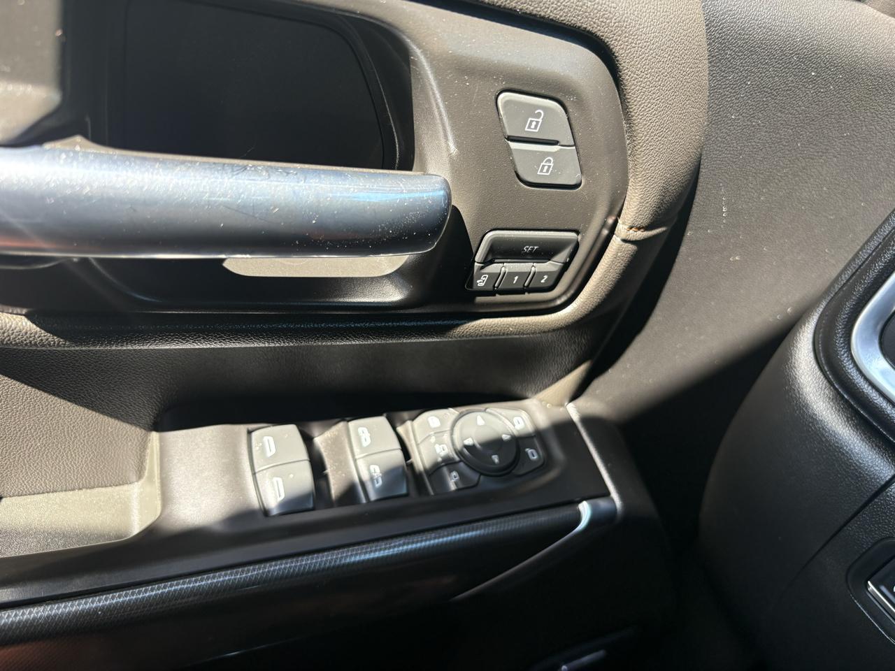 GMC Sierra 3500HD AT4 Crew Cab 4WD 2022