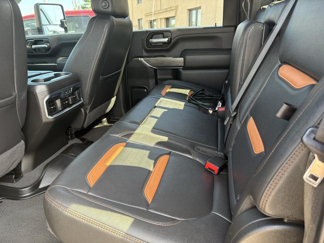 GMC Sierra 3500HD AT4 Crew Cab 4WD 2022