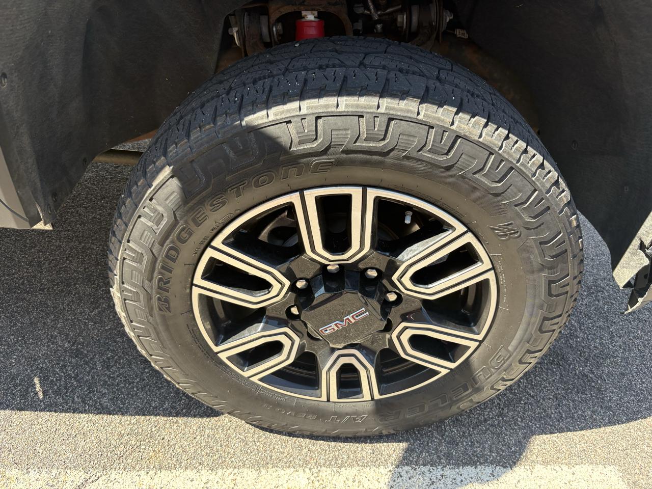 GMC Sierra 3500HD AT4 Crew Cab 4WD 2022