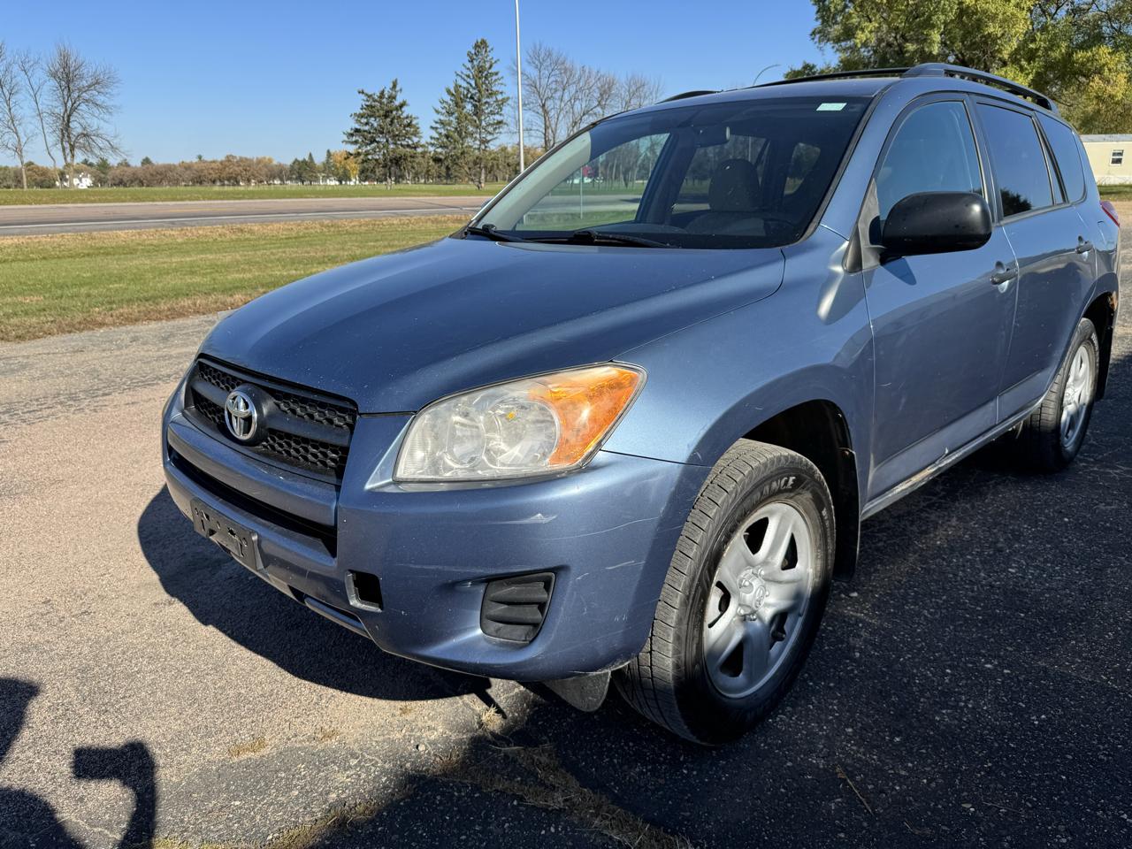 Toyota RAV4 Base I4 4WD 2012