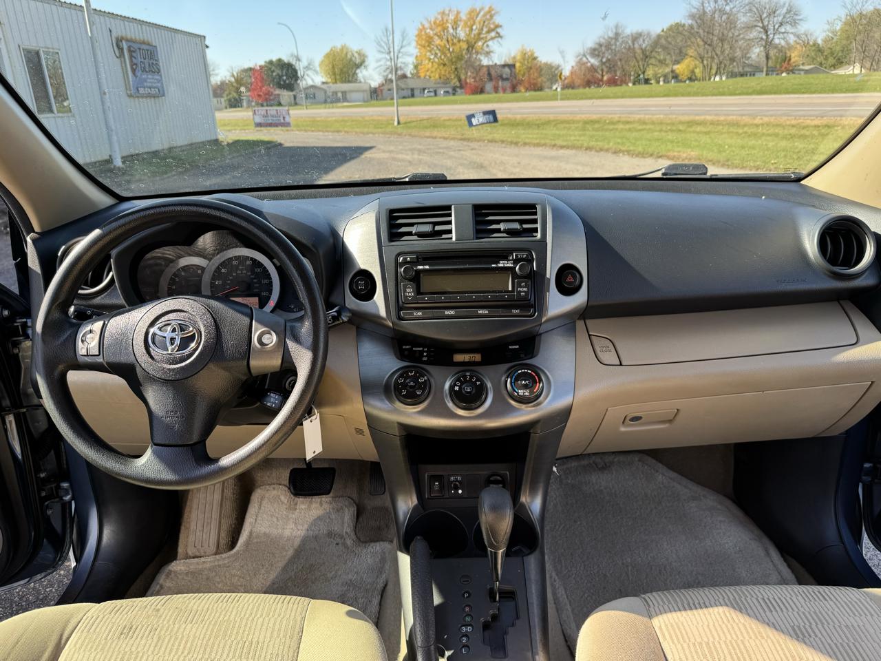Toyota RAV4 Base I4 4WD 2012