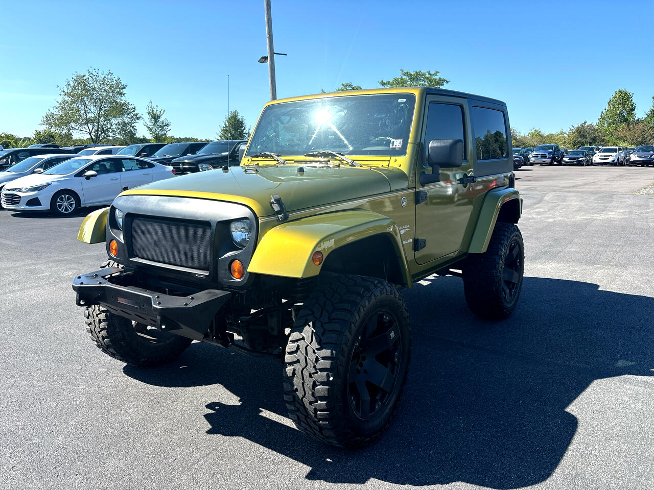 2008 Jeep Wrangler Two-Door Sahara photo 2