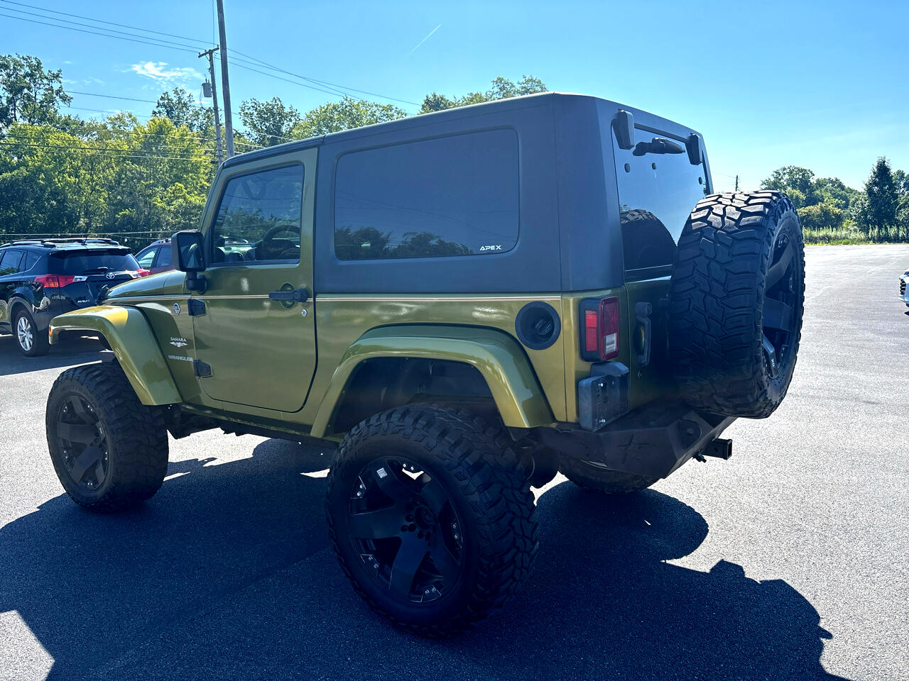 2008 Jeep Wrangler Two-Door Sahara photo 4