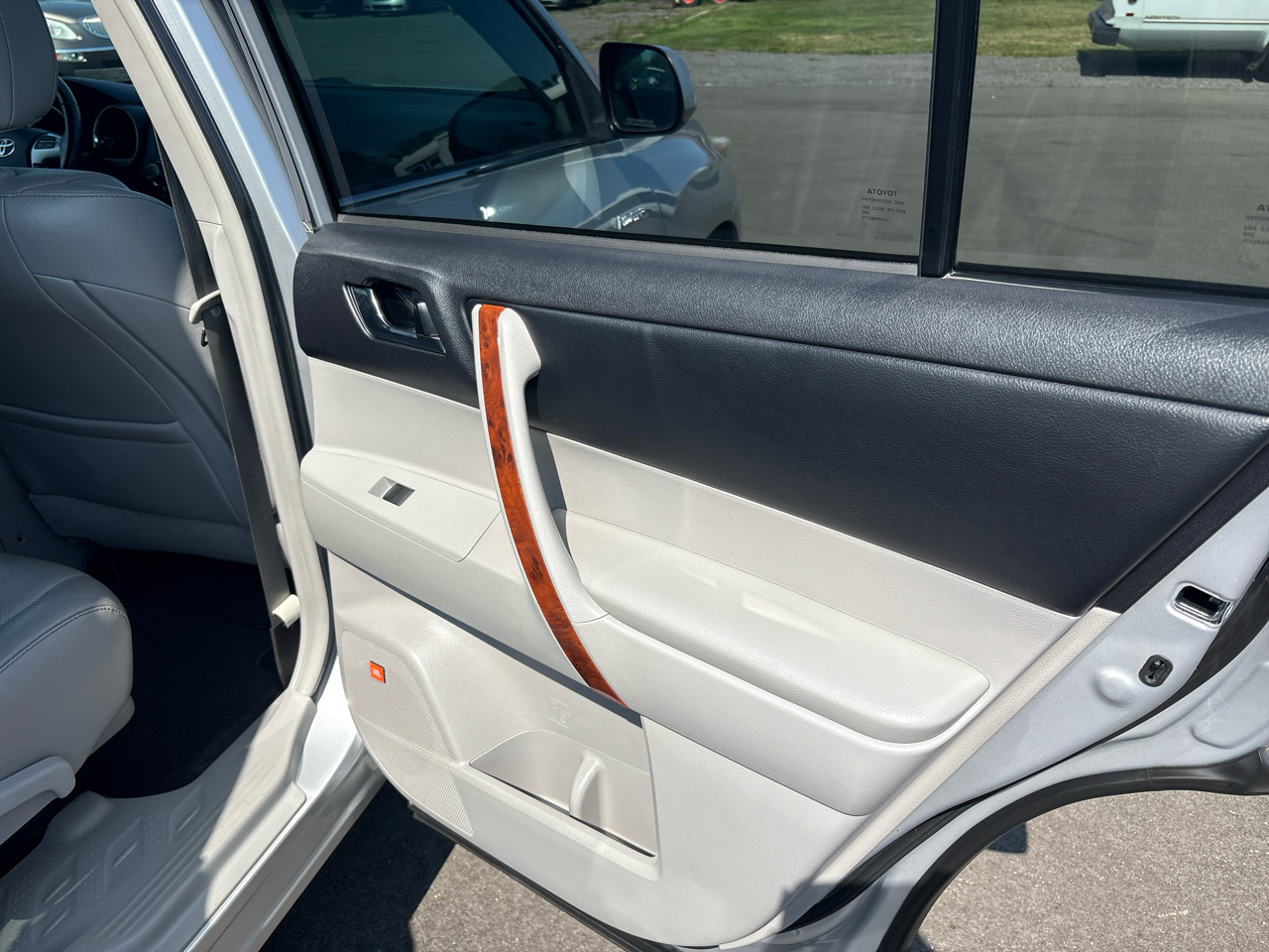 Toyota Highlander 4WD 4dr V6 Limited (Natl) 2012 Toyota Highlander 4WD 4dr V6 Limited (Natl) 2012