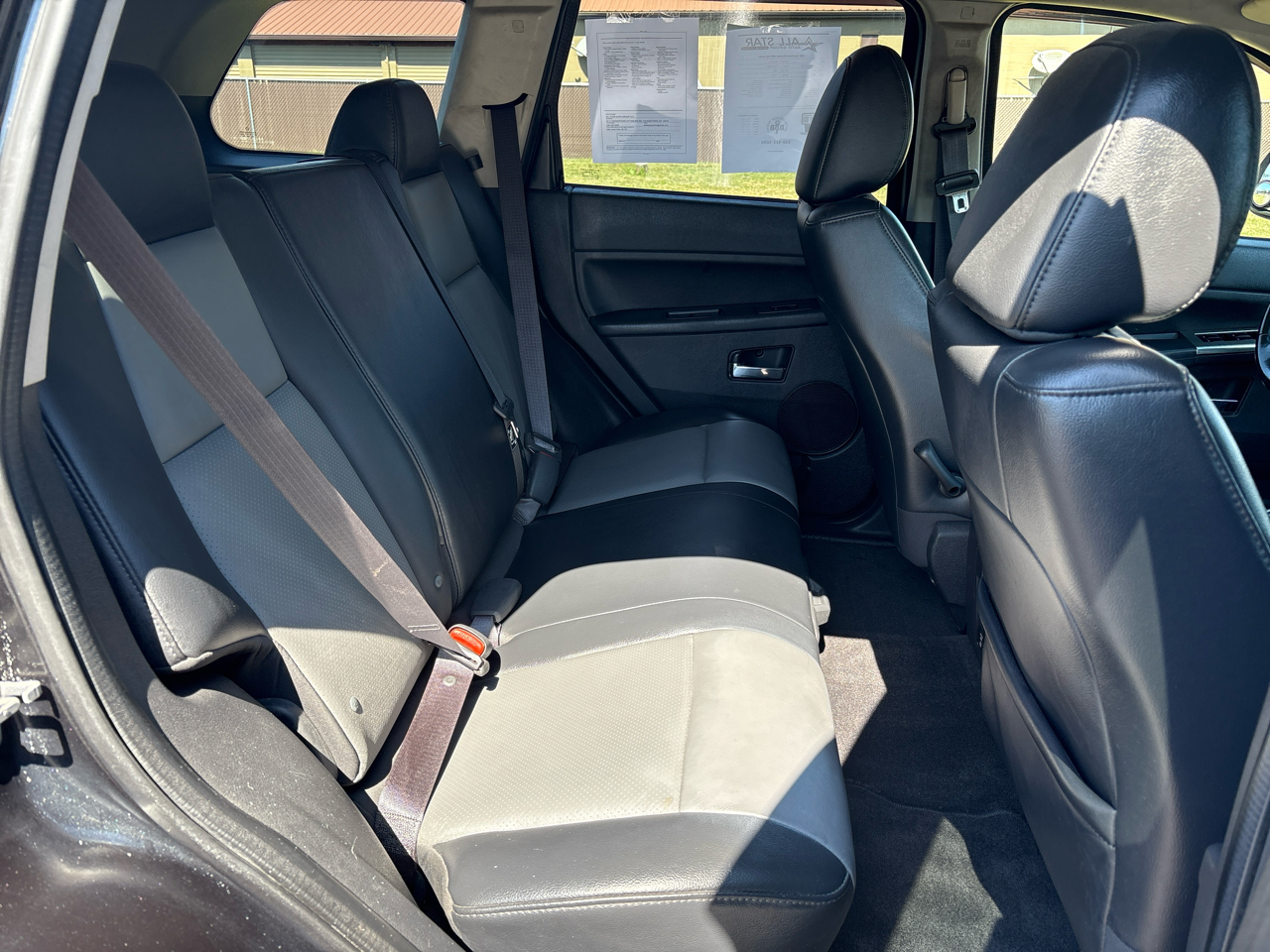 Jeep Grand Cherokee 4WD 4dr Laredo 2009 Jeep Grand Cherokee 4WD 4dr Laredo 2009