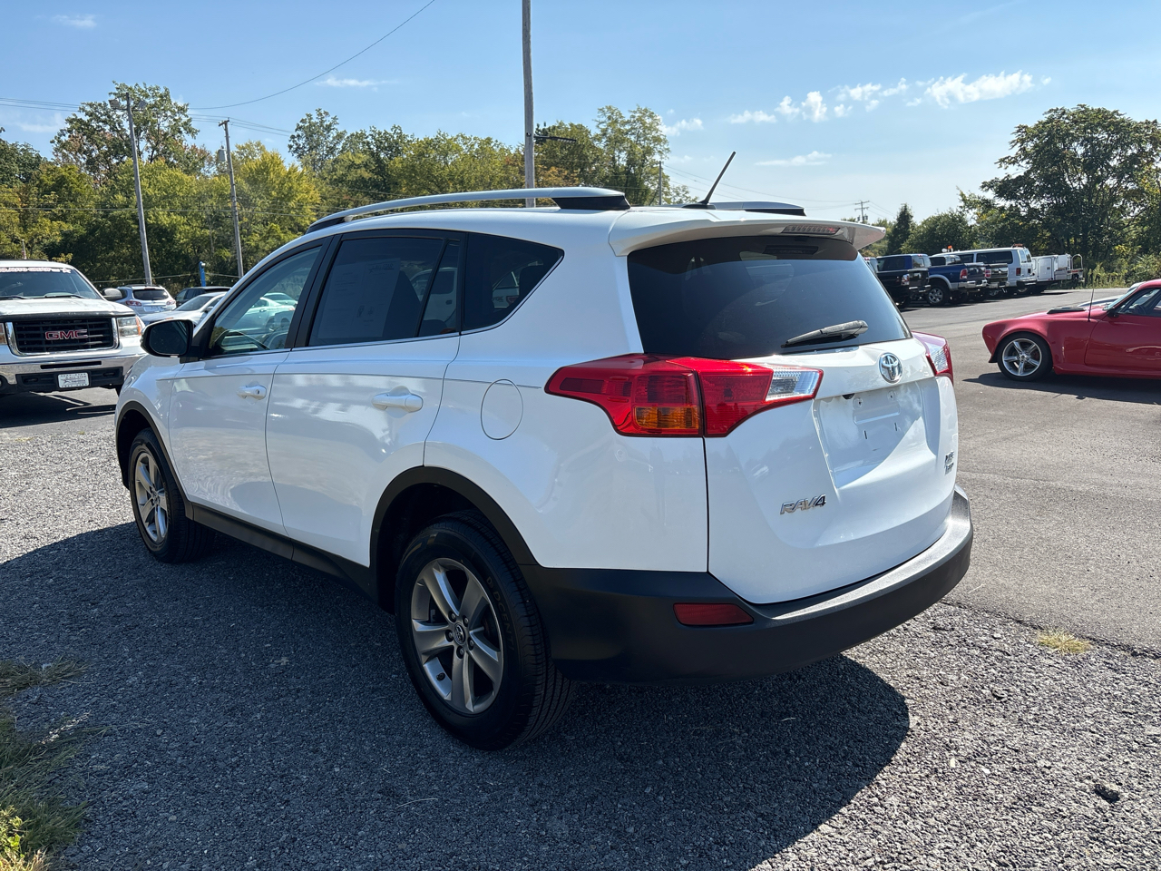 Toyota RAV4 AWD 4dr XLE (Natl) 2015 Toyota RAV4 AWD 4dr XLE (Natl) 2015