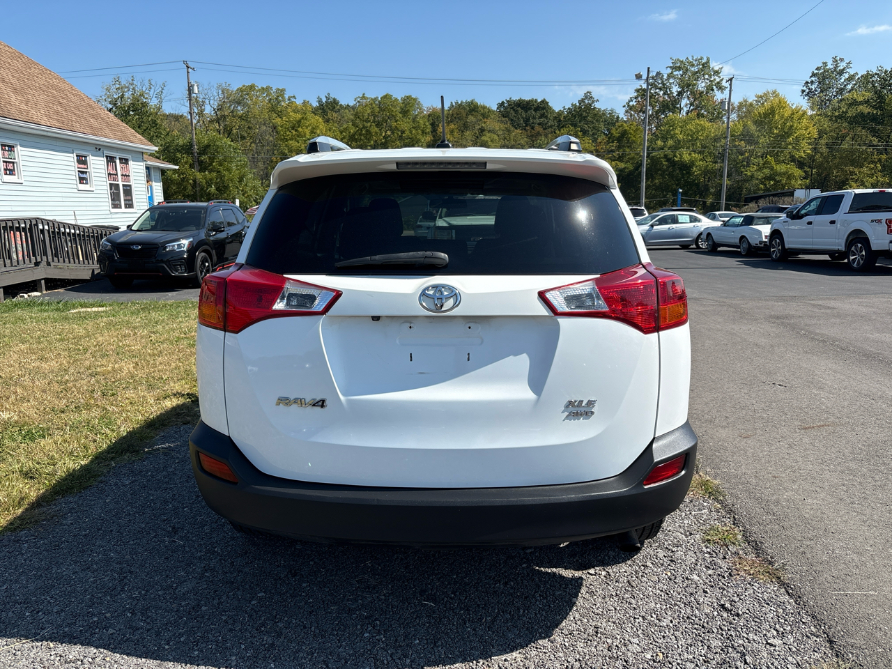 Toyota RAV4 AWD 4dr XLE (Natl) 2015 Toyota RAV4 AWD 4dr XLE (Natl) 2015