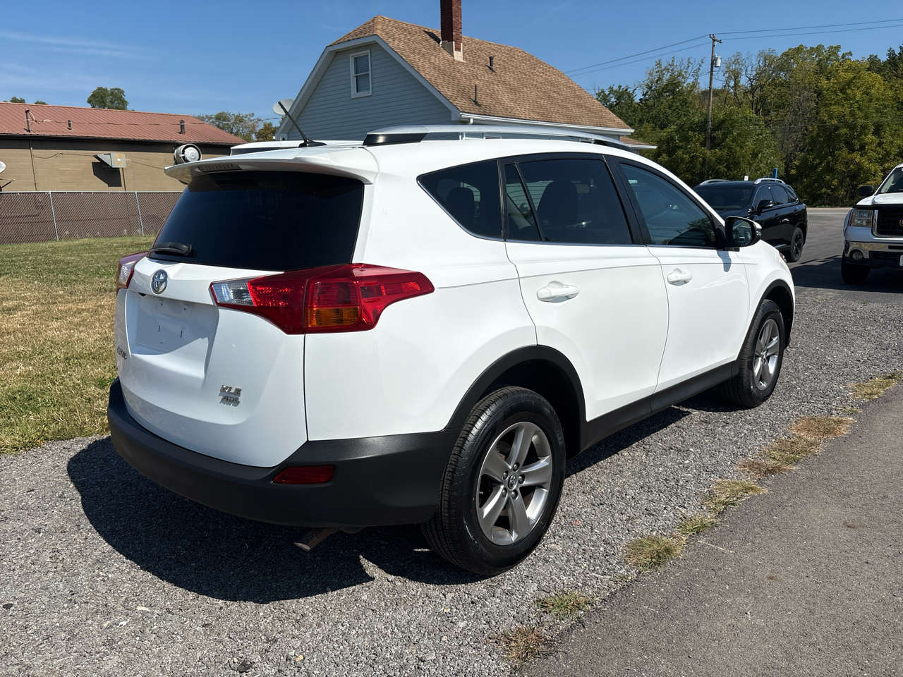 Toyota RAV4 AWD 4dr XLE (Natl) 2015 Toyota RAV4 AWD 4dr XLE (Natl) 2015
