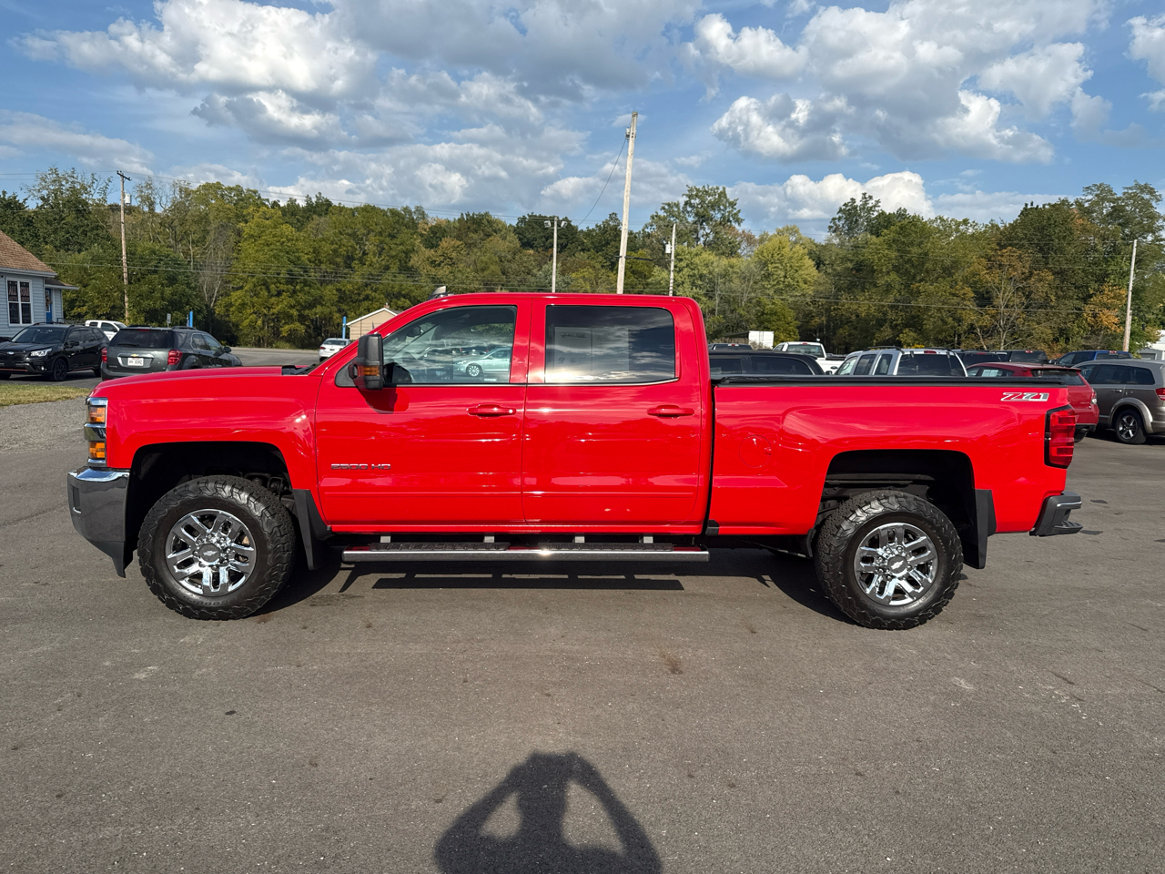 2017 Chevrolet Silverado 2500HD LT photo 2