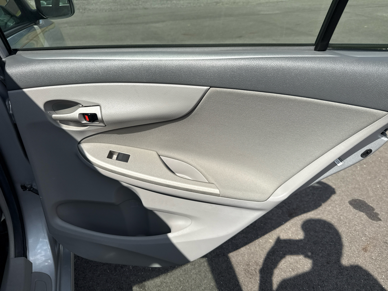 Toyota Corolla 4dr Sdn Man (Natl) 2010 Toyota Corolla 4dr Sdn Man (Natl) 2010