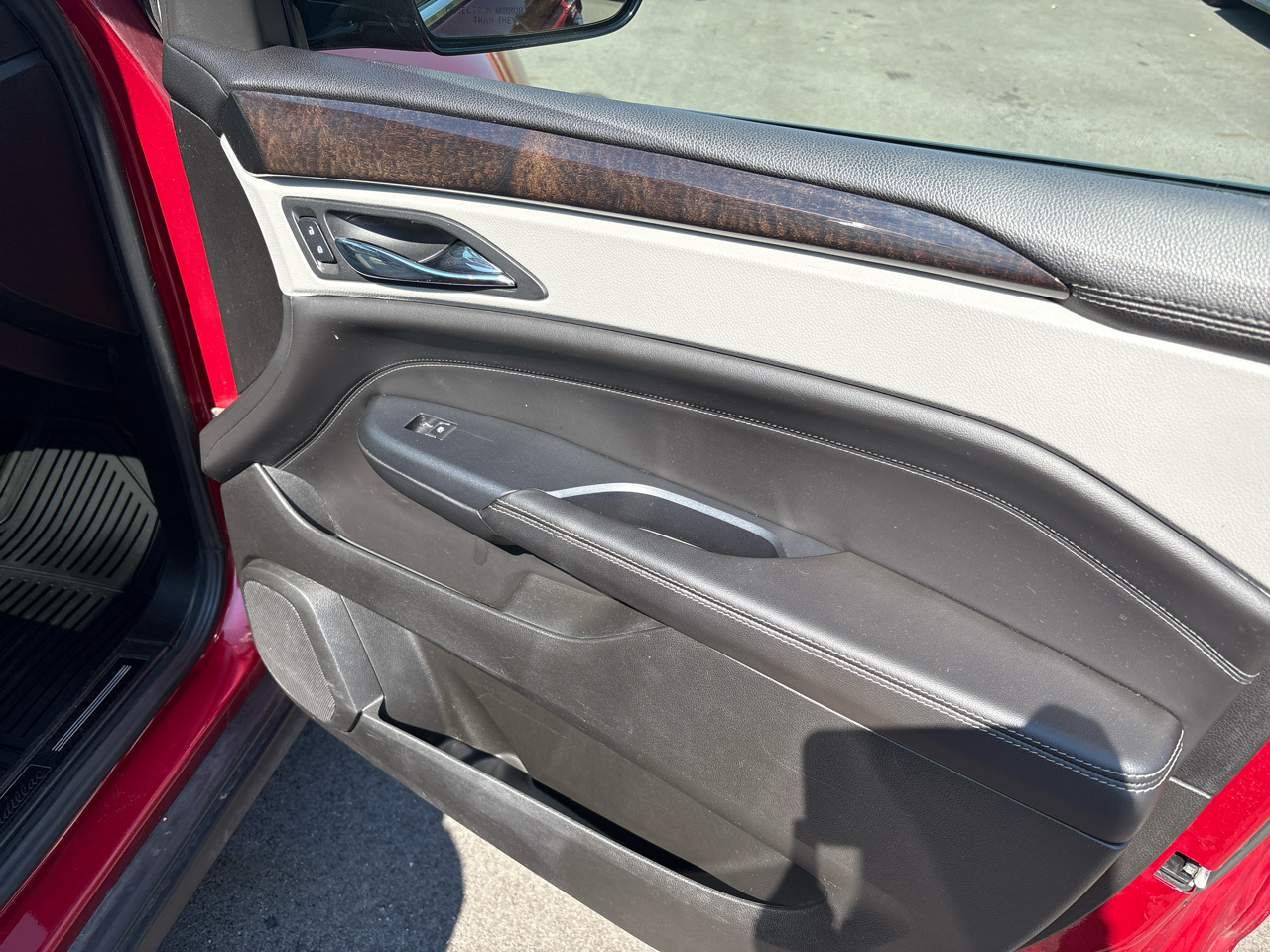 2014 Cadillac SRX Performance photo 9