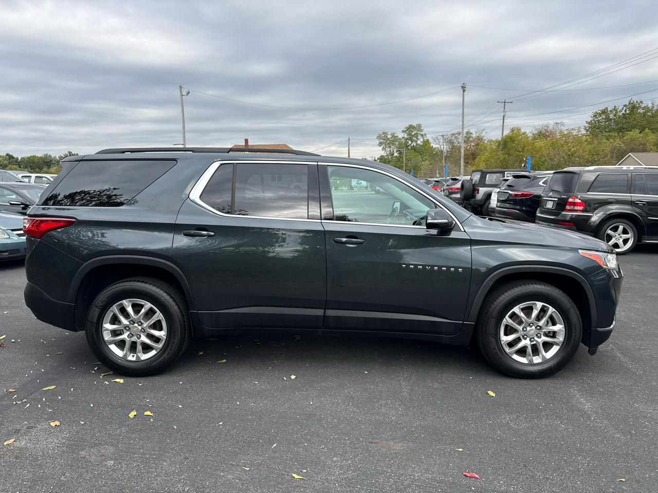 2019 Chevrolet Traverse Cloth 1LT photo 3