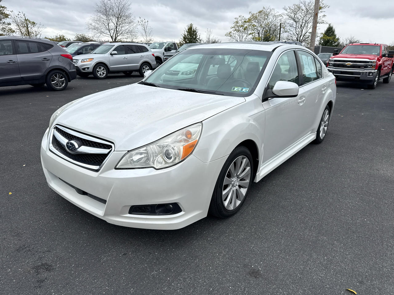Subaru Legacy 4dr Sdn H4 Auto 2.5i Limited Moon 2010 Subaru Legacy 4dr Sdn H4 Auto 2.5i Limited Moon 2010