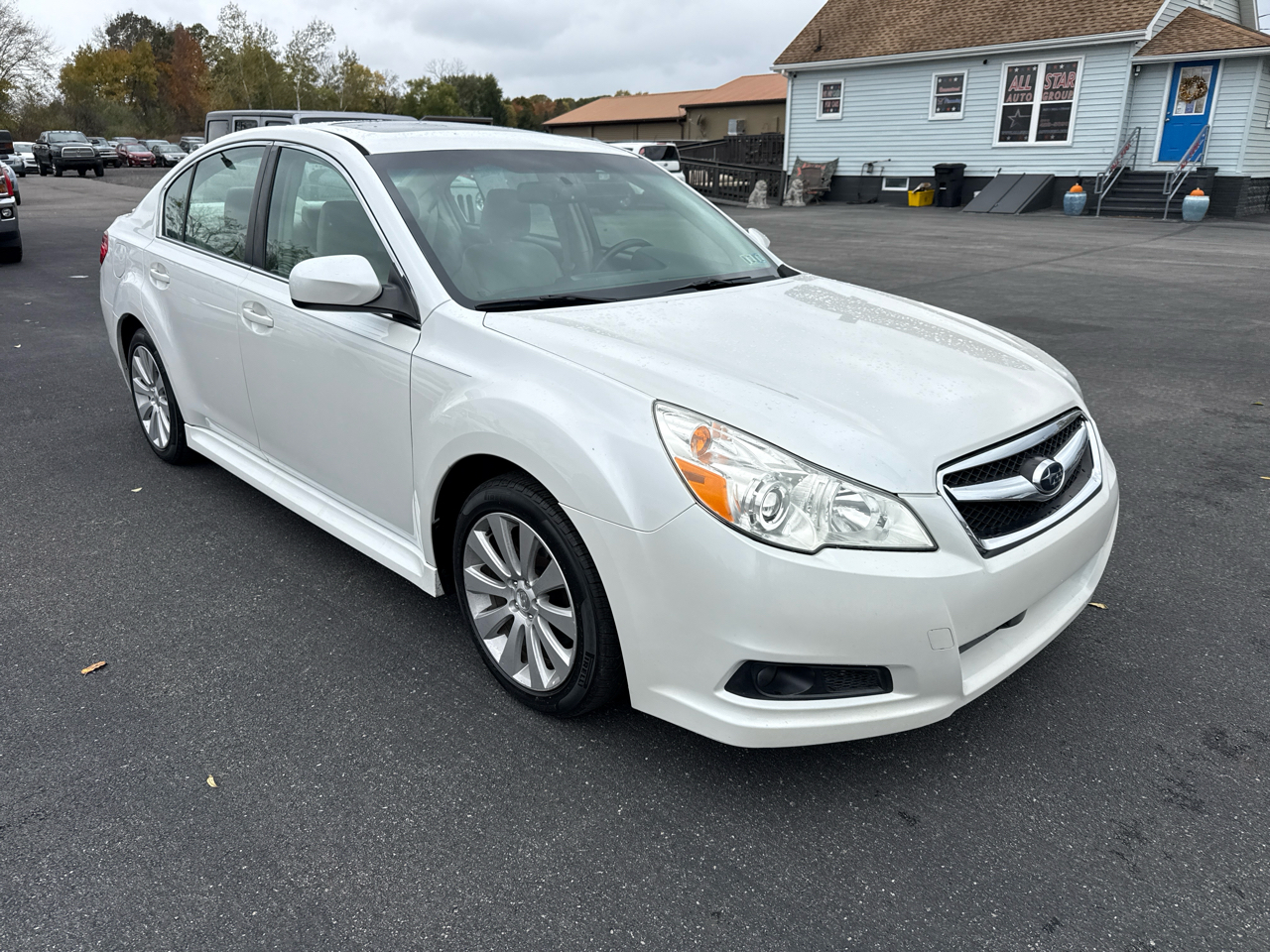 Subaru Legacy 4dr Sdn H4 Auto 2.5i Limited Moon 2010 Subaru Legacy 4dr Sdn H4 Auto 2.5i Limited Moon 2010
