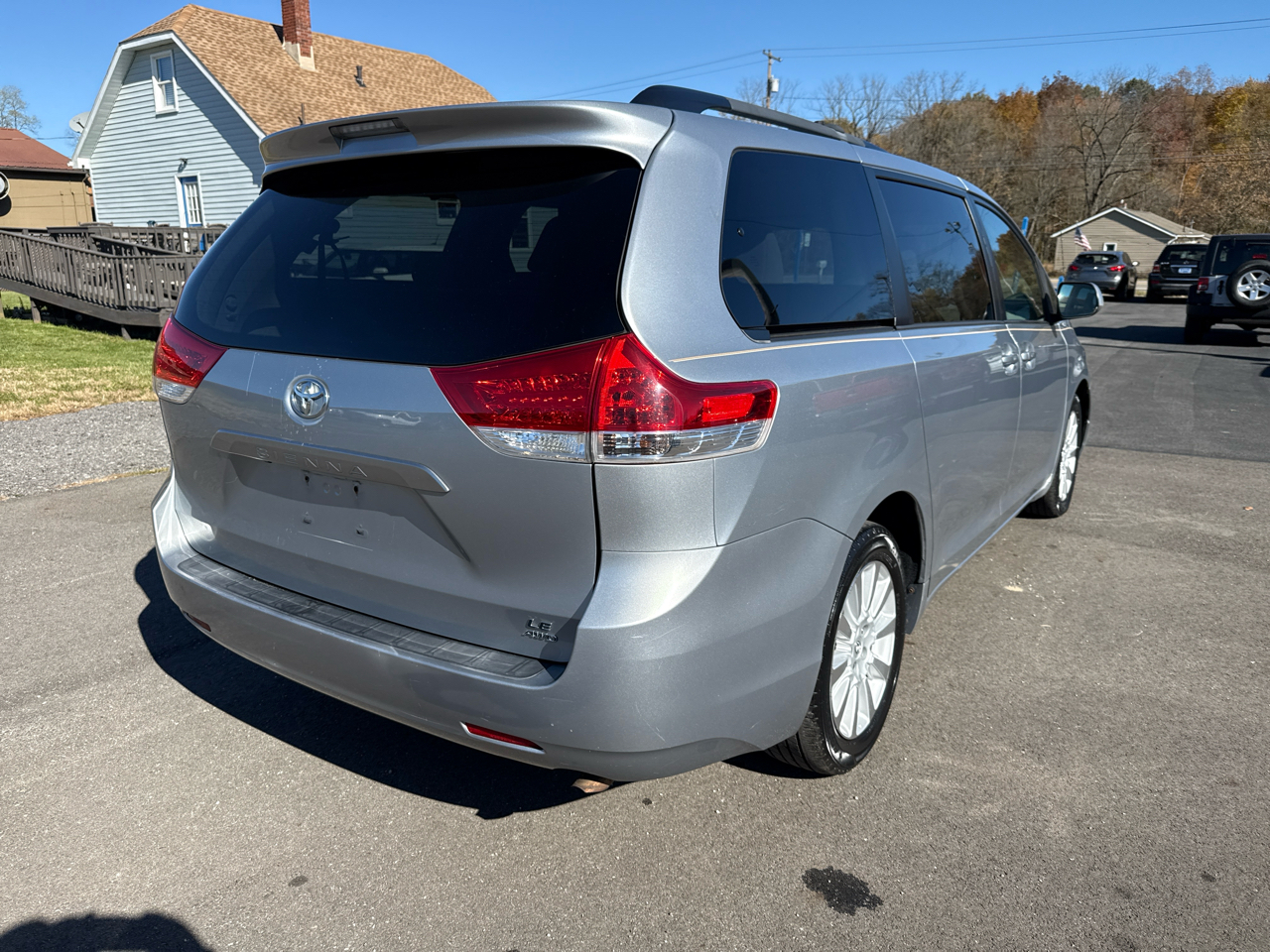 Toyota Sienna 5dr 7-Pass Van V6 LE AWD (Natl) 2014 Toyota Sienna 5dr 7-Pass Van V6 LE AWD (Natl) 2014