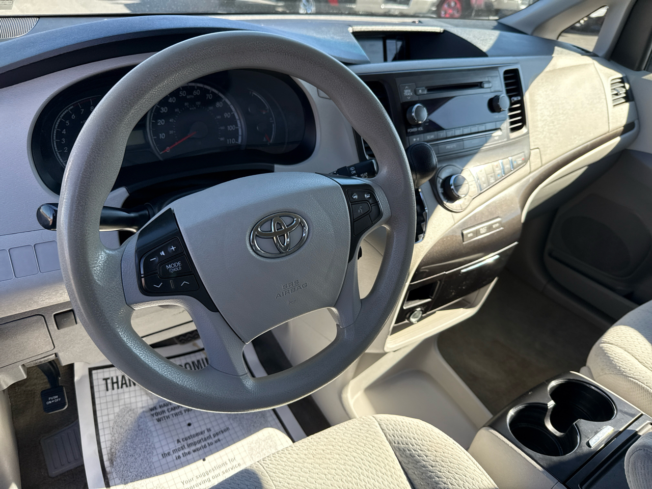 Toyota Sienna 5dr 7-Pass Van V6 LE AWD (Natl) 2014 Toyota Sienna 5dr 7-Pass Van V6 LE AWD (Natl) 2014