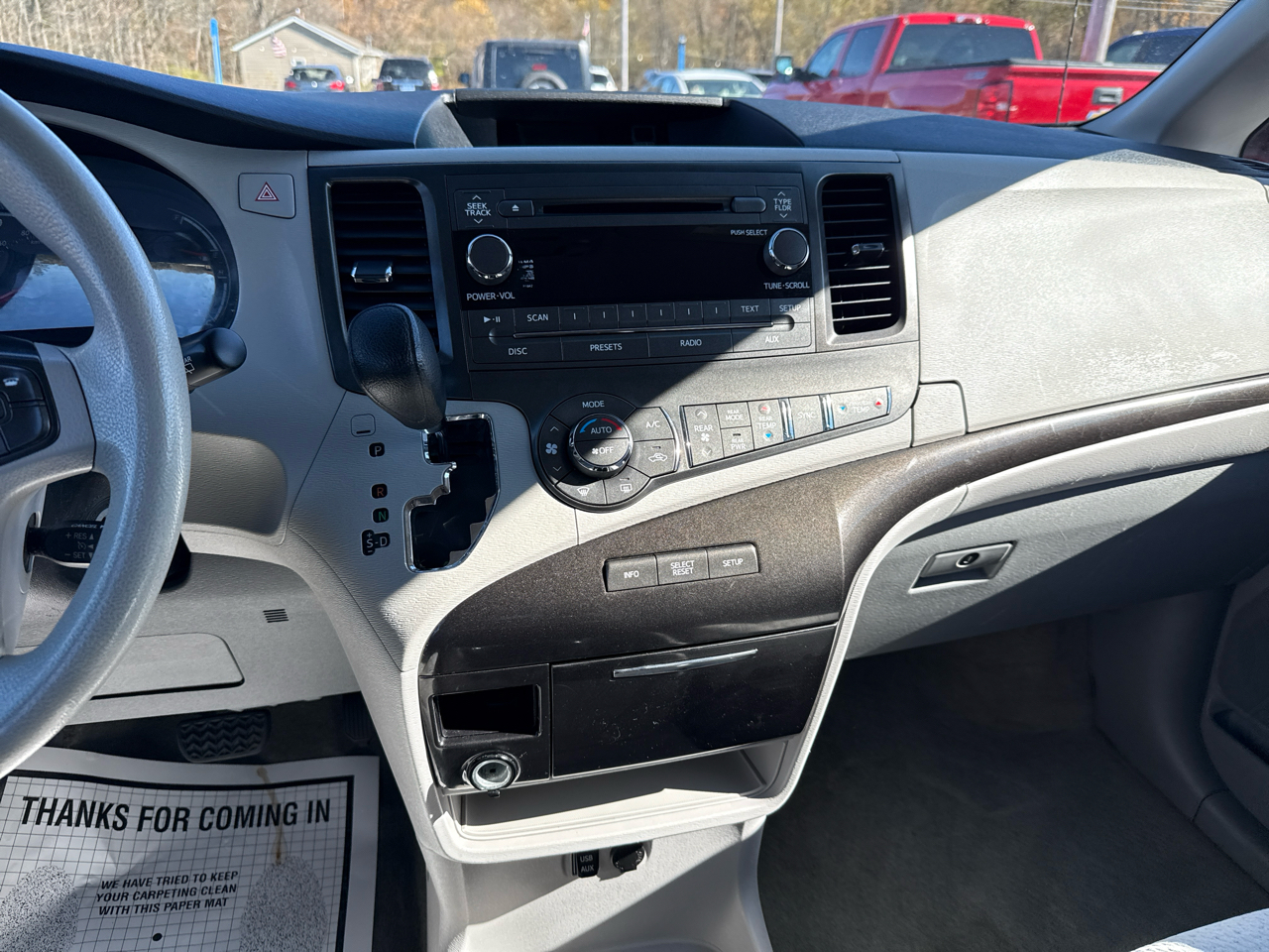 Toyota Sienna 5dr 7-Pass Van V6 LE AWD (Natl) 2014 Toyota Sienna 5dr 7-Pass Van V6 LE AWD (Natl) 2014