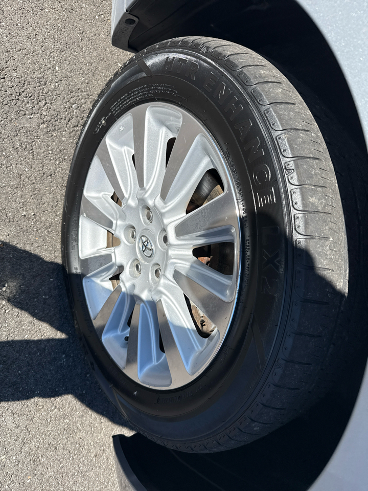 Toyota Sienna 5dr 7-Pass Van V6 LE AWD (Natl) 2014 Toyota Sienna 5dr 7-Pass Van V6 LE AWD (Natl) 2014