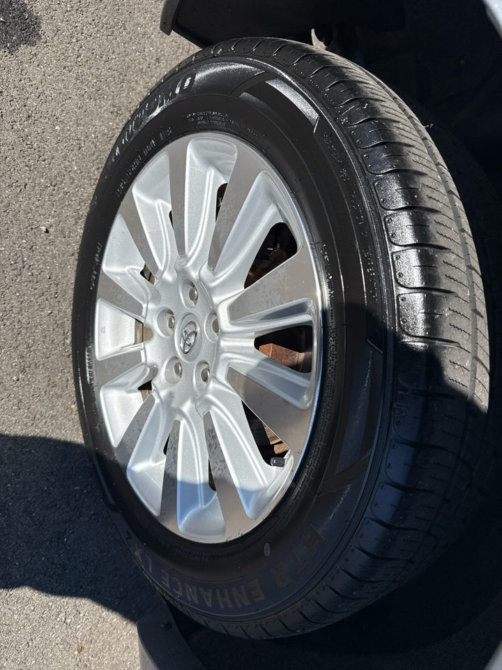 Toyota Sienna 5dr 7-Pass Van V6 LE AWD (Natl) 2014 Toyota Sienna 5dr 7-Pass Van V6 LE AWD (Natl) 2014