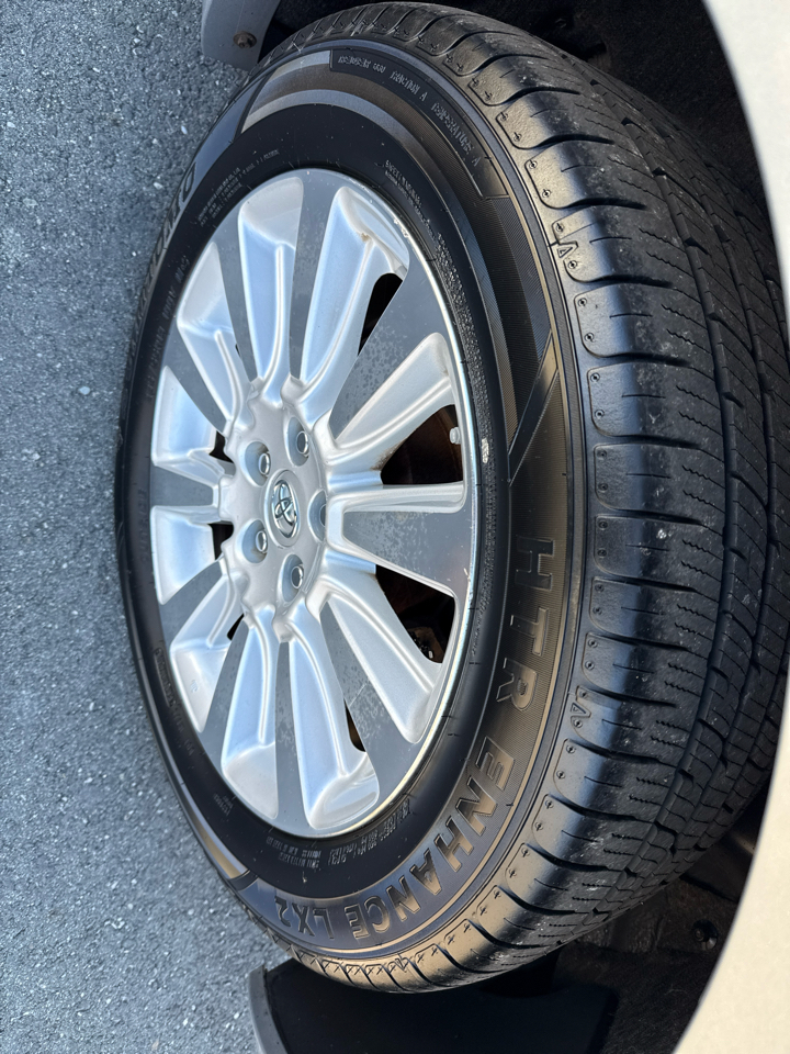 Toyota Sienna 5dr 7-Pass Van V6 LE AWD (Natl) 2014 Toyota Sienna 5dr 7-Pass Van V6 LE AWD (Natl) 2014