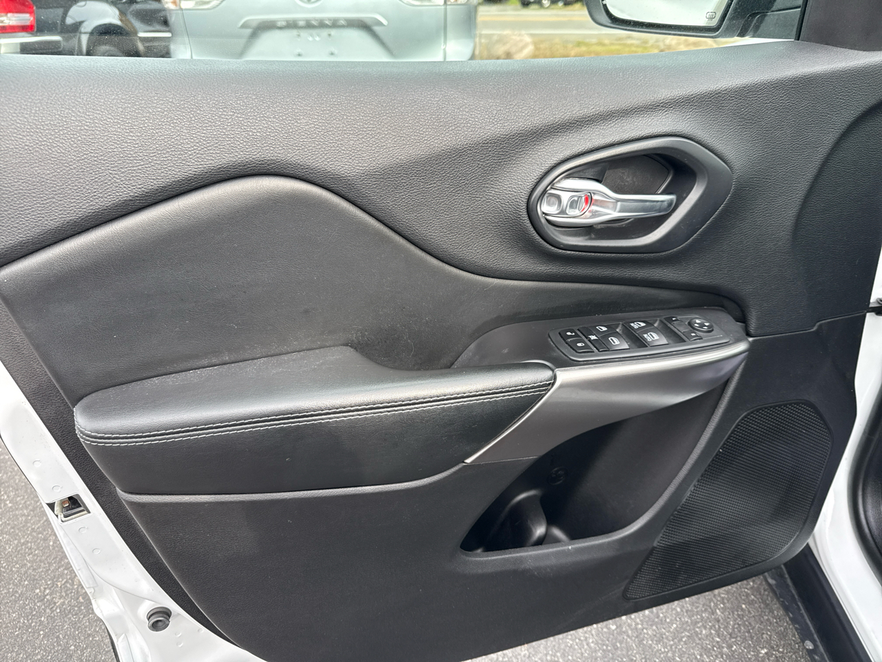 Jeep Cherokee Latitude Plus 4x4 2020 Jeep Cherokee Latitude Plus 4x4 2020