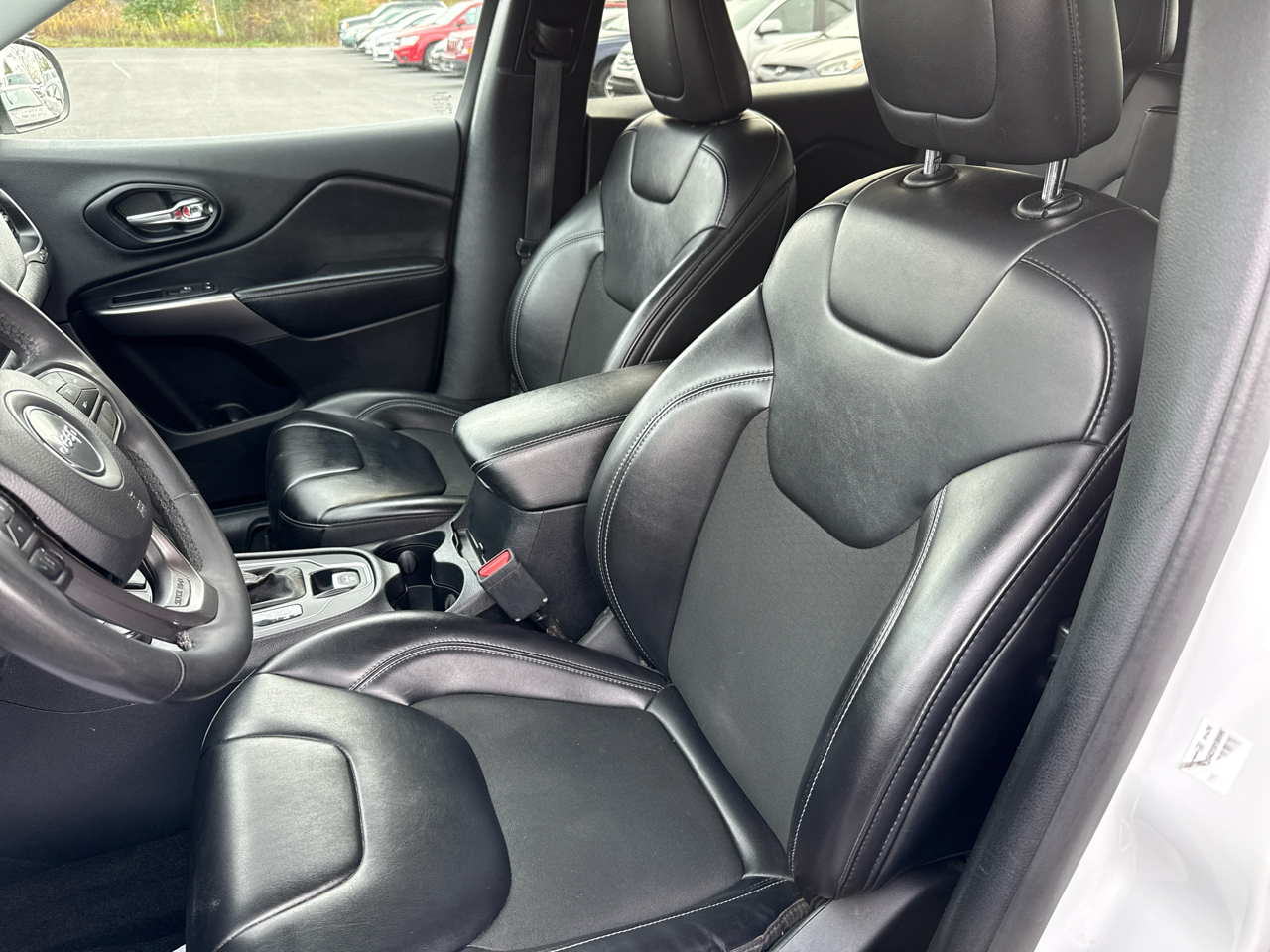 Jeep Cherokee Latitude Plus 4x4 2020 Jeep Cherokee Latitude Plus 4x4 2020