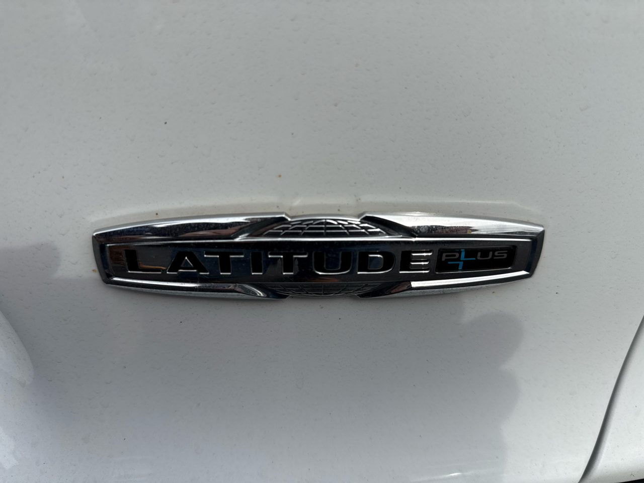 Jeep Cherokee Latitude Plus 4x4 2020 Jeep Cherokee Latitude Plus 4x4 2020