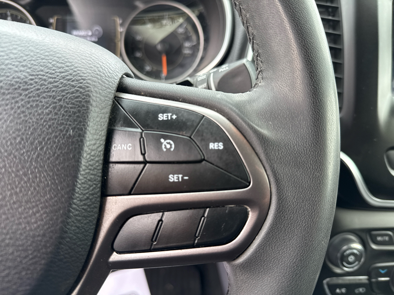 Jeep Cherokee Latitude Plus 4x4 2020 Jeep Cherokee Latitude Plus 4x4 2020