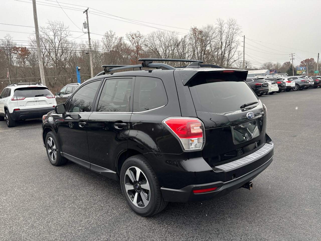 2017 Subaru Forester 2.5i Limited photo 4