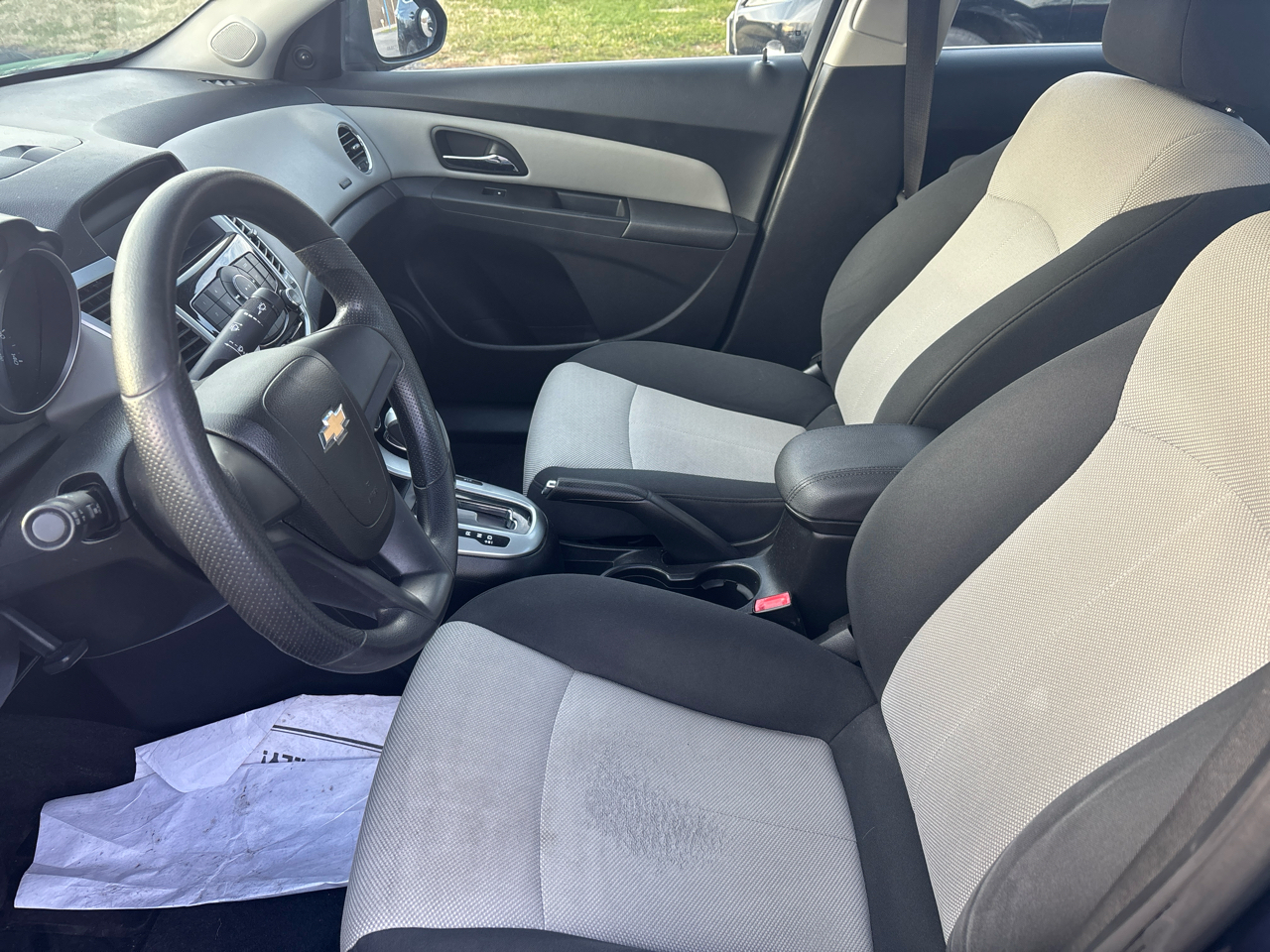 Chevrolet Cruze 4dr Sdn LS 2011