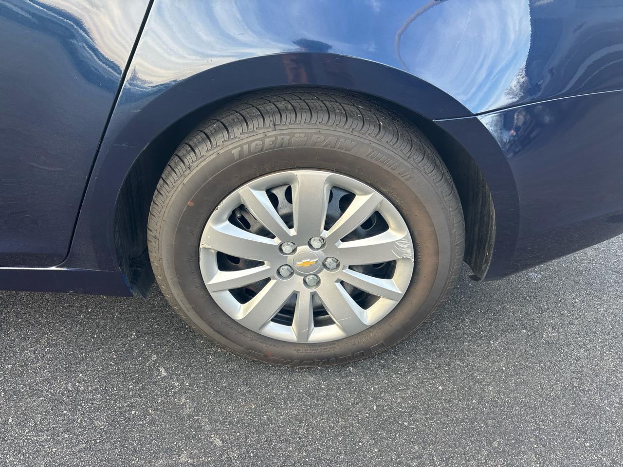 Chevrolet Cruze 4dr Sdn LS 2011