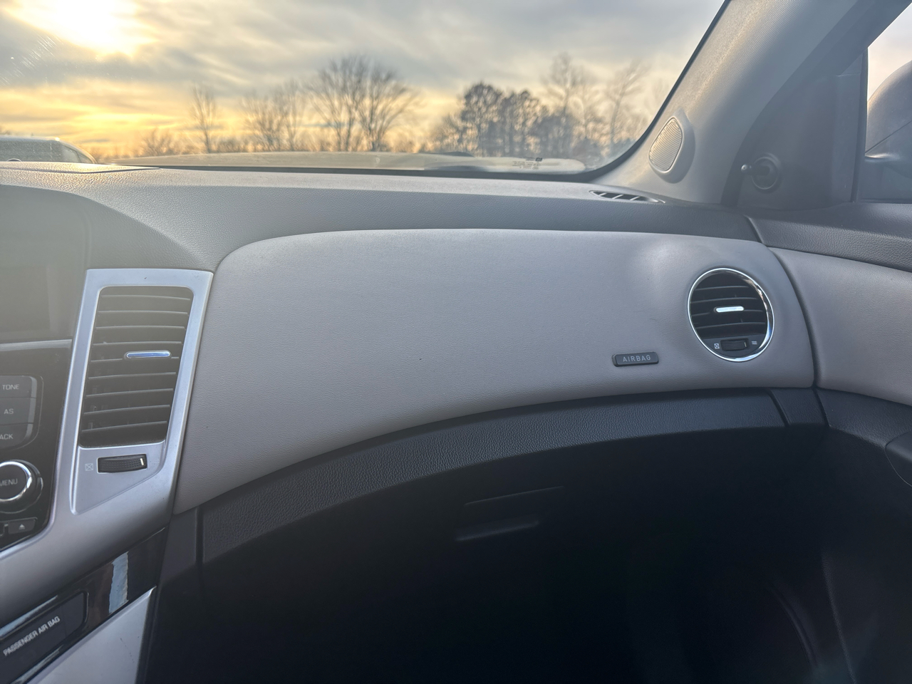 Chevrolet Cruze 4dr Sdn LS 2011