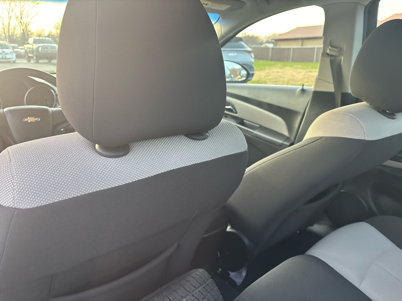 Chevrolet Cruze 4dr Sdn LS 2011