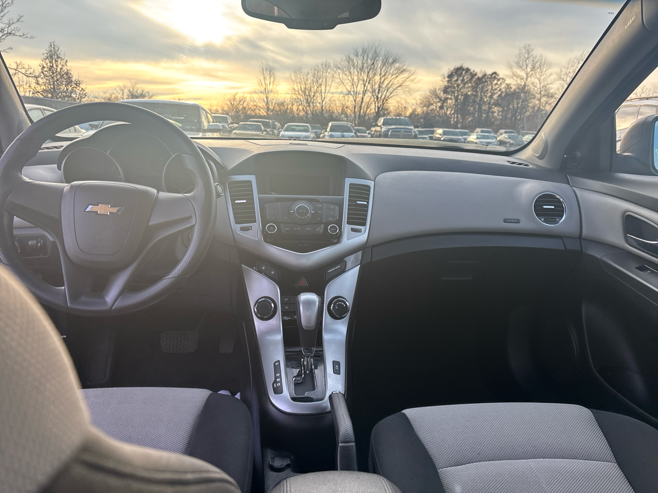 Chevrolet Cruze 4dr Sdn LS 2011