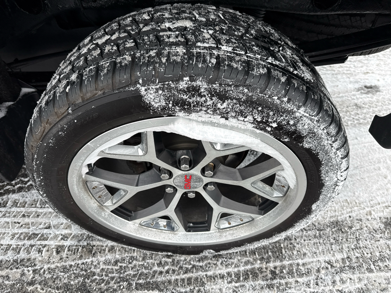 GMC Sierra 1500 4WD Crew Cab 143.5" SLT 2014