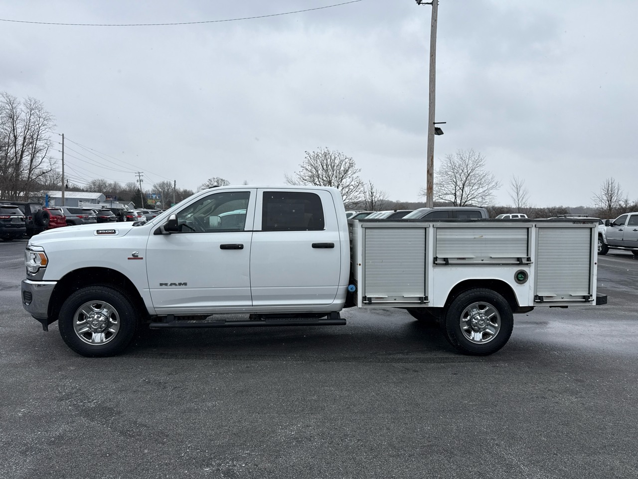 RAM 3500 Chassis Cab Tradesman 2WD Crew Cab 60" CA 172.4" WB 2019