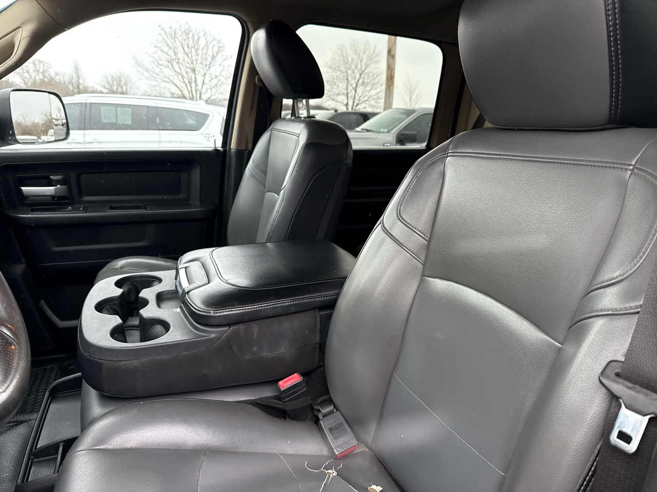 RAM 3500 Chassis Cab Tradesman 2WD Crew Cab 60" CA 172.4" WB 2019